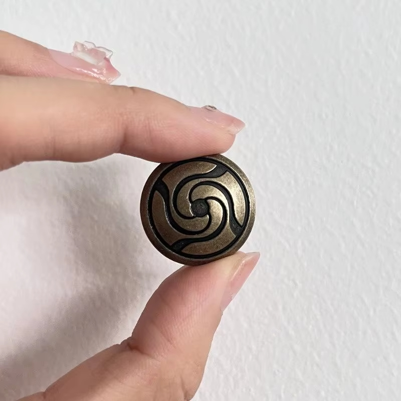 1/2/3/4 Stück Anime-Knöpfe Vin – Vintage Collectible Accessories Bewertung und Preis