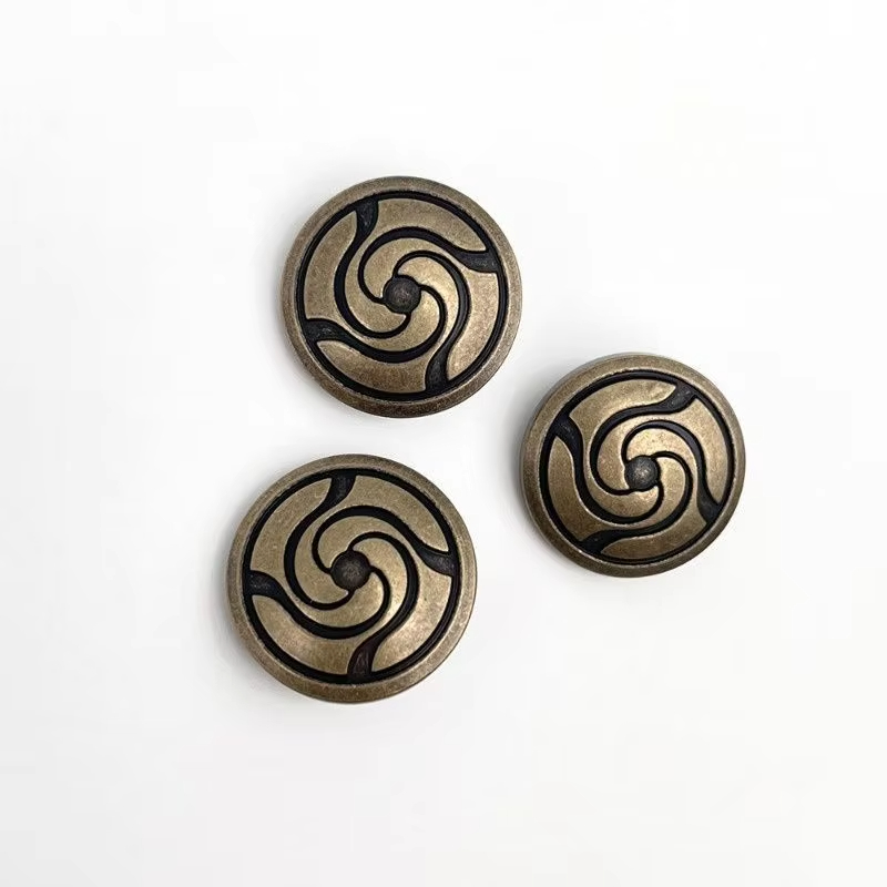 1/2/3/4 Stück Anime-Knöpfe Vin – Vintage Collectible Accessories Bewertung und Preis